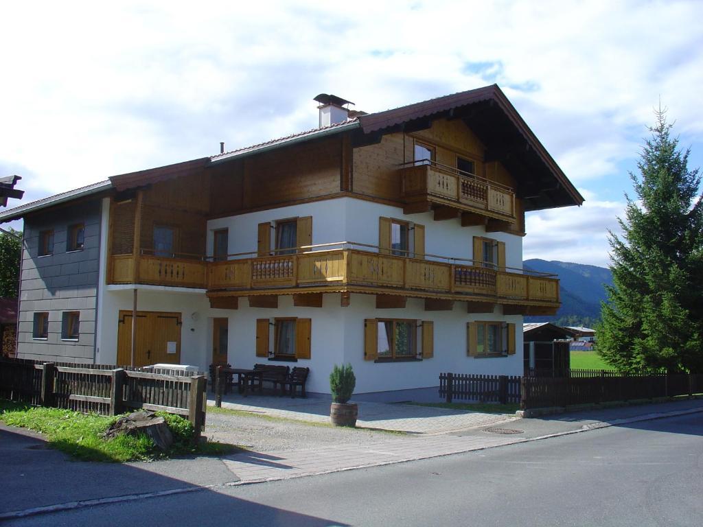 Ferienhaus Resi & Obermoser 코센 객실 사진